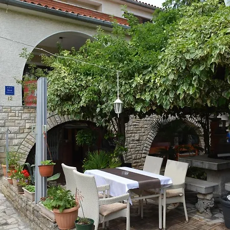 Apartment With A Parking Space - 18206